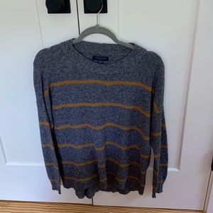 Girls american eagle sweater